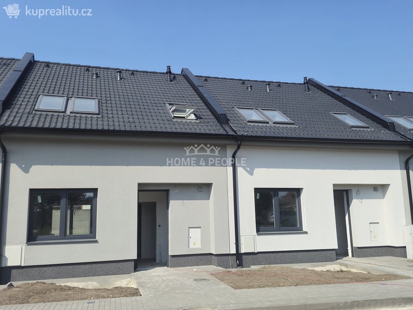 Prodej  rodinného domu 101 m^2 Pohořelice, Pohořelice 