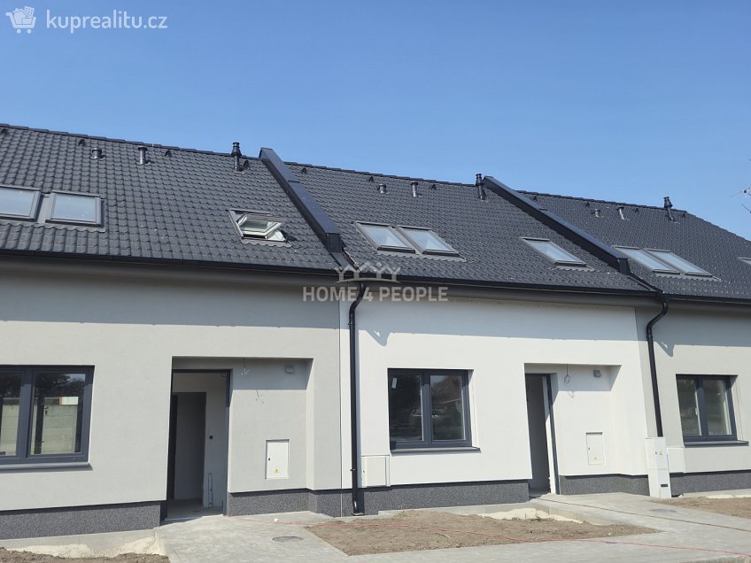 Prodej  rodinného domu 101 m^2 Pohořelice, Pohořelice 