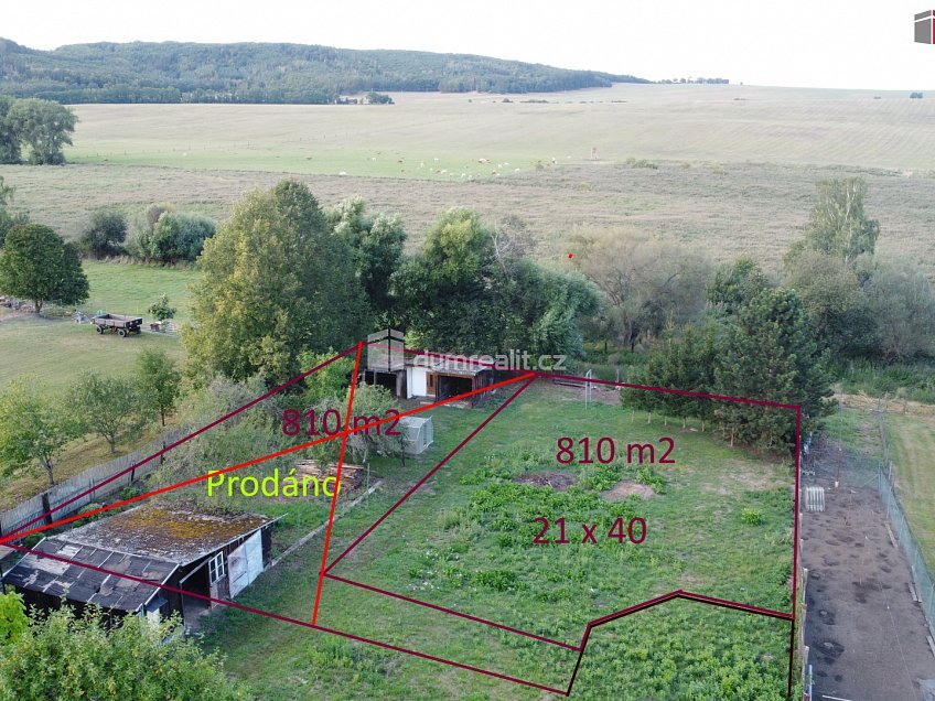Prodej  stavebního pozemku 810 m^2 Nádražní, Vroutek 