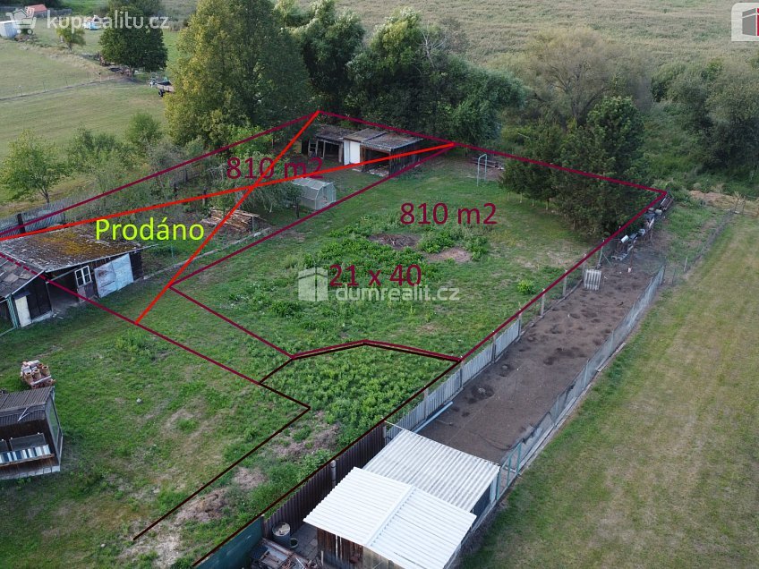 Prodej  stavebního pozemku 810 m^2 Nádražní, Vroutek 