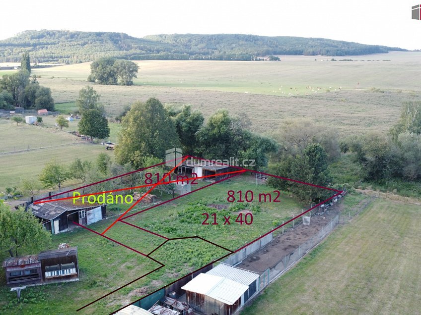 Prodej  stavebního pozemku 810 m^2 Nádražní, Vroutek 