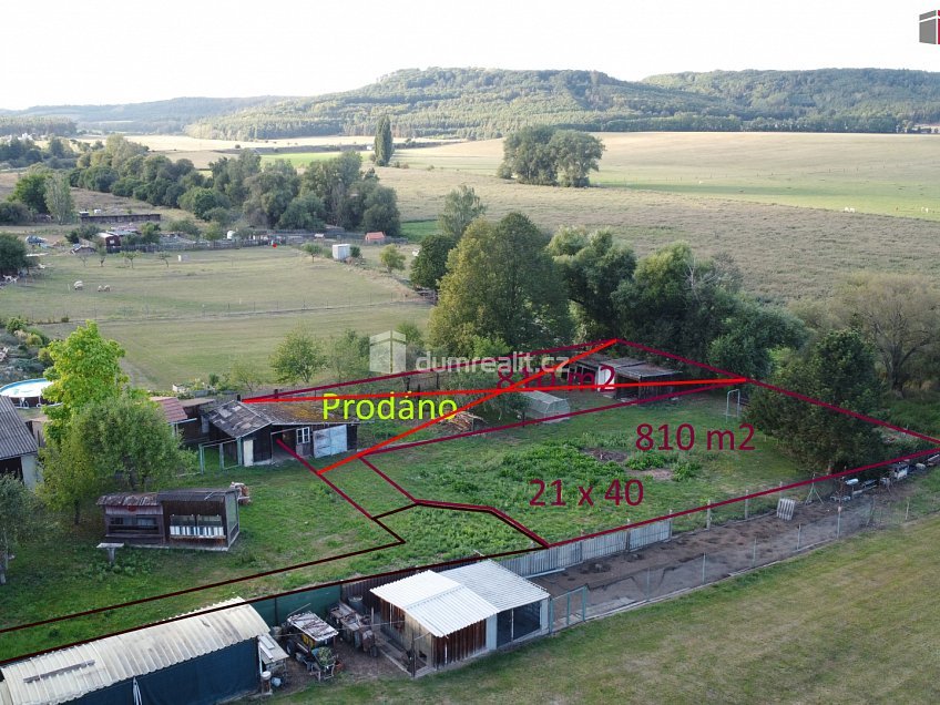 Prodej  stavebního pozemku 810 m^2 Nádražní, Vroutek 