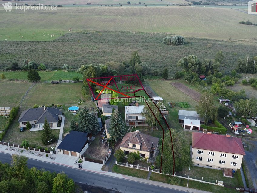 Prodej  stavebního pozemku 810 m^2 Nádražní, Vroutek 