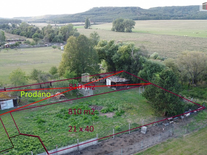 Prodej  stavebního pozemku 810 m^2 Nádražní, Vroutek 