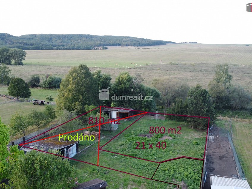 Prodej  stavebního pozemku 810 m^2 Nádražní, Vroutek 
