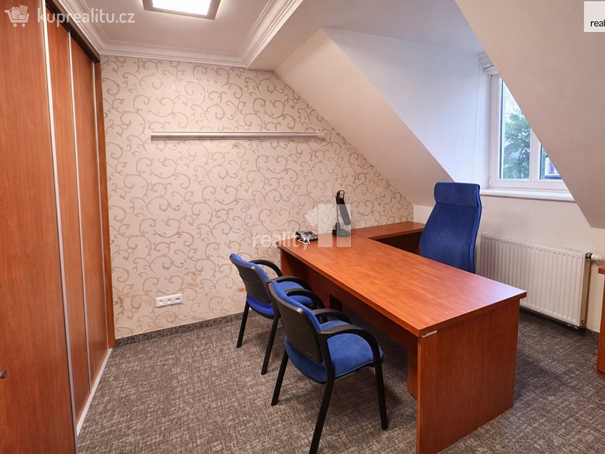 Pronájem  kanceláře 75 m^2 Chebská, Karlovy Vary 