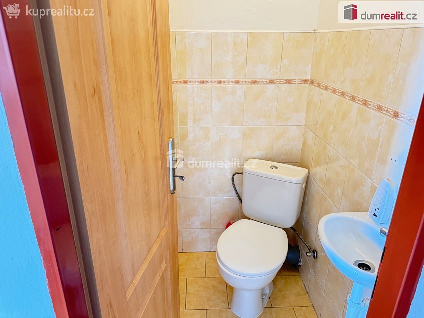 Pronájem bytu 1+1 33 m^2 Litoměřická, Děčín 