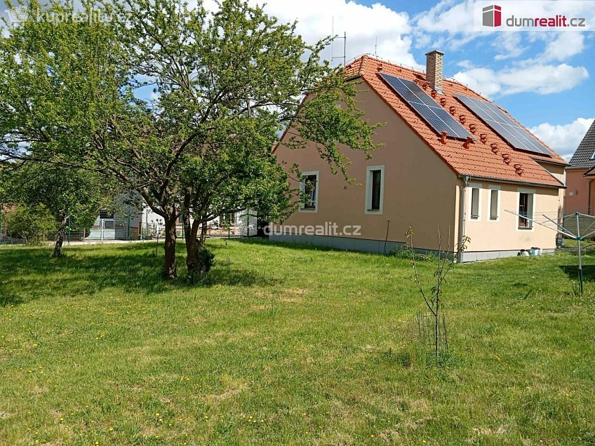 Prodej  rodinného domu 60 m^2 Oslov, Oslov 