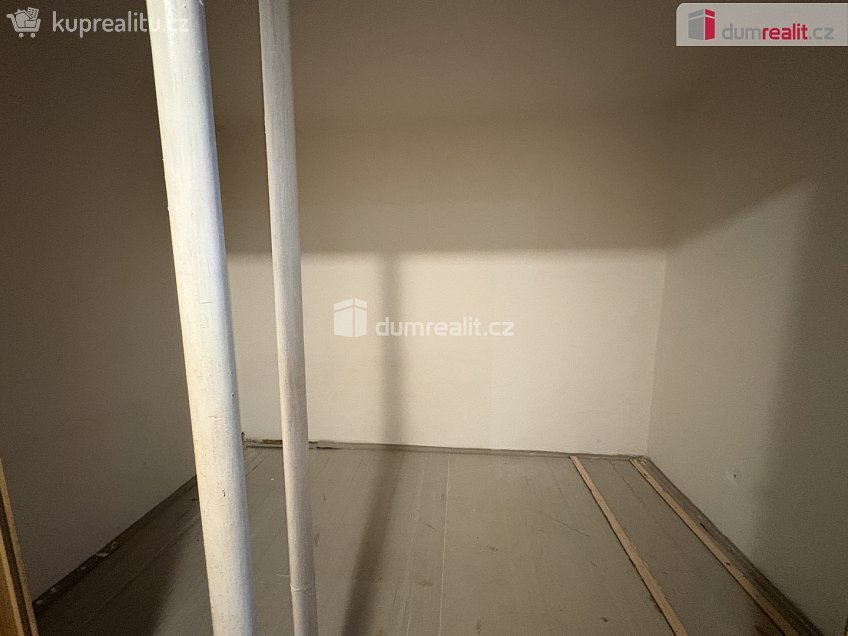 Pronájem bytu 1+1 57 m^2 Čechovská, Příbram 