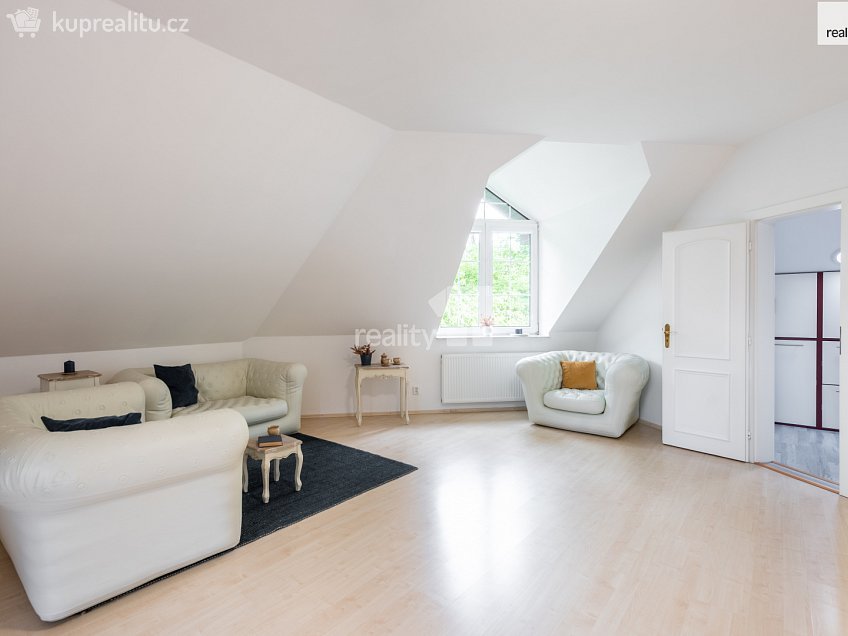 Prodej  rodinného domu 420 m^2 Vzdušná, Praha 4 