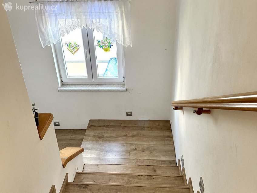 Prodej  rodinného domu 198 m^2 Plzeňská 142, Drmoul 