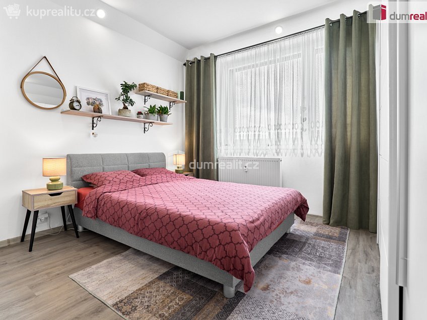 Prodej bytu 2+kk 48 m^2 Charkovská, Karlovy Vary 