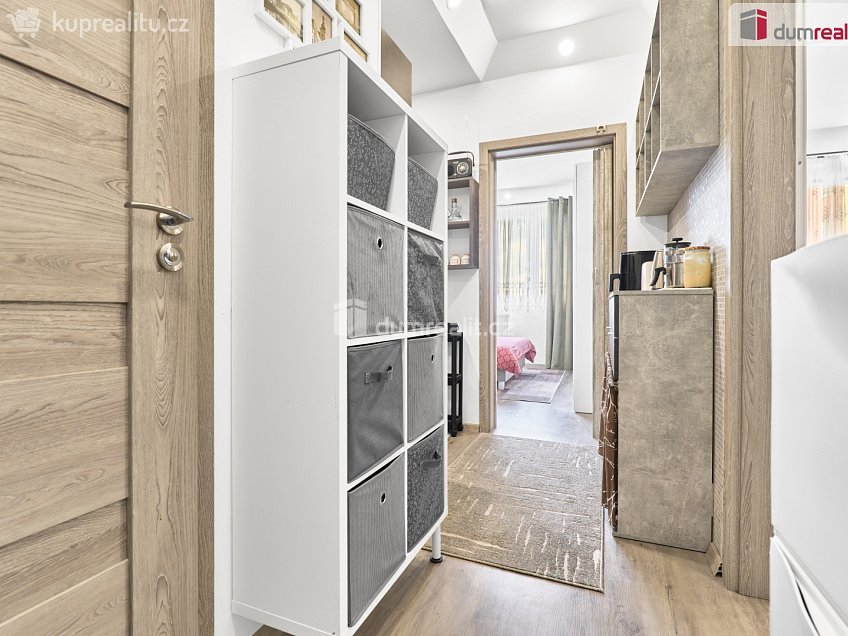 Prodej bytu 2+kk 48 m^2 Charkovská, Karlovy Vary 