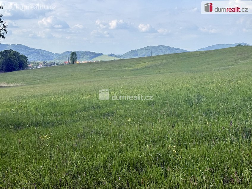 Prodej  stavebního pozemku 1800 m^2 Helštýn, Frenštát pod Radhoštěm 
