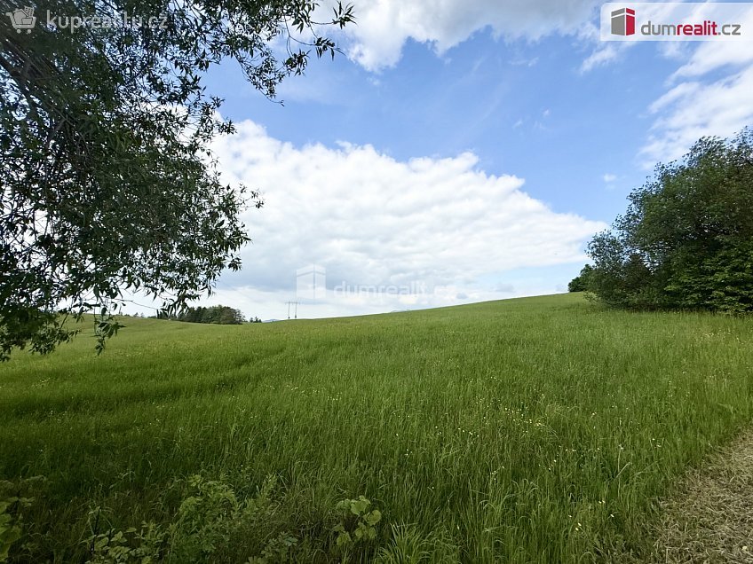 Prodej  stavebního pozemku 1800 m^2 Helštýn, Frenštát pod Radhoštěm 