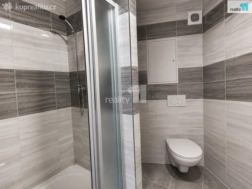 Pronájem bytu 2+1 46 m^2 Lnářská, Trutnov 