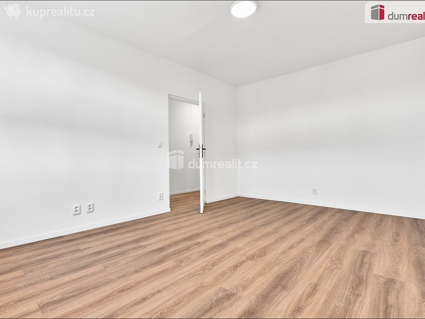 Prodej bytu 1+1 35 m^2 Požární, Karlovy Vary 
