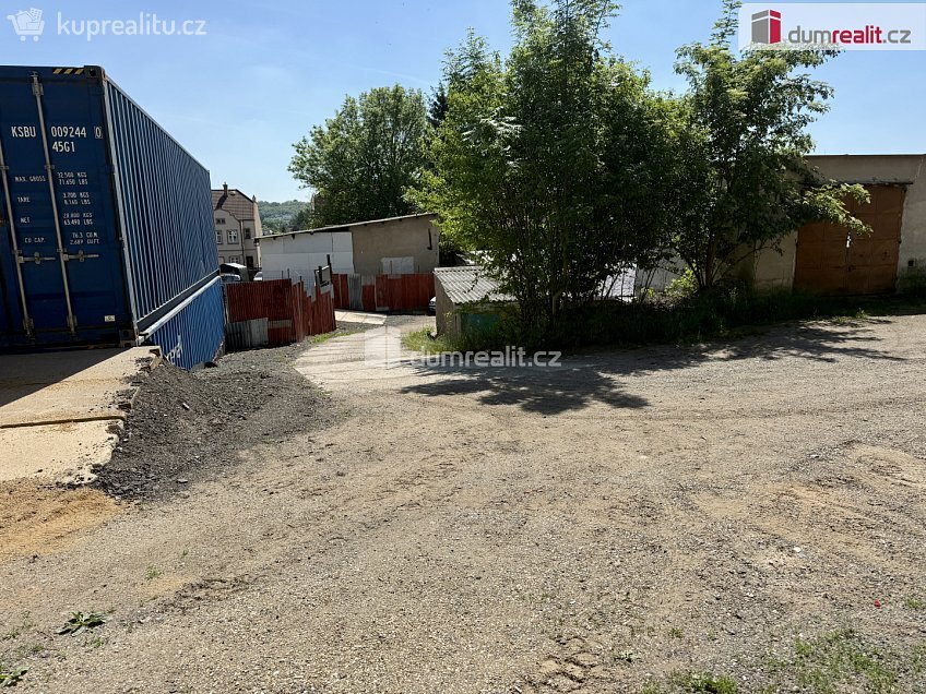 Pronájem  garáže 33 m^2 V Uličce, Kralupy nad Vltavou 