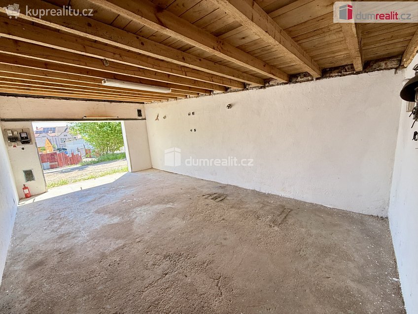 Pronájem  garáže 33 m^2 V Uličce, Kralupy nad Vltavou 