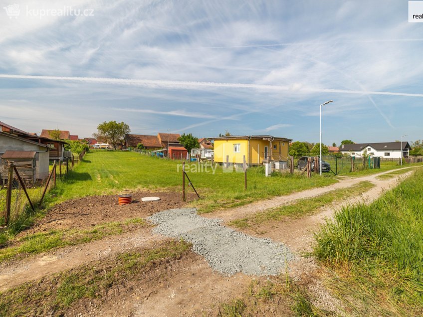 Pronájem  stavebního pozemku 1138 m^2 Jíkev, Jíkev 