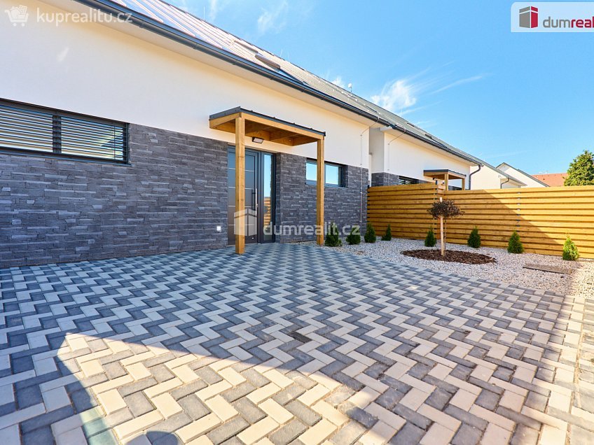 Prodej  rodinného domu 160 m^2 V zahradách, Ruda 