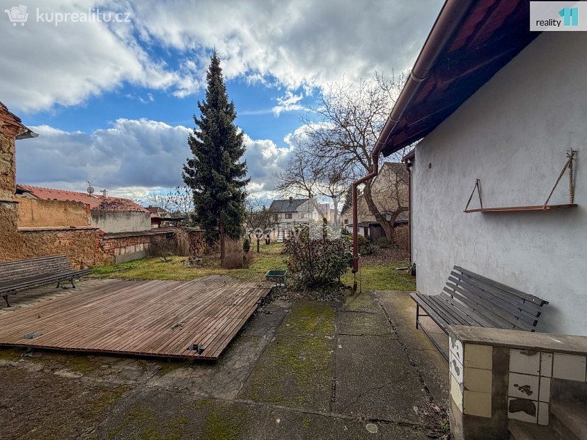 Prodej  rodinného domu 200 m^2 Malesická, Město Touškov 