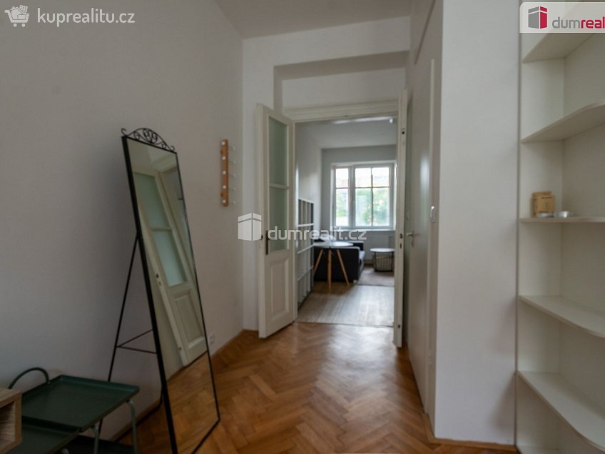 Pronájem bytu 2+kk 37 m^2 Turnovská, Praha 8 
