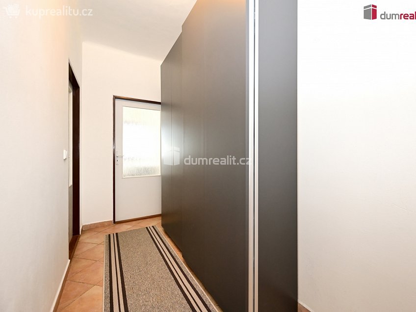 Prodej bytu 2+1 44 m^2 Pernerova, Praha 8 