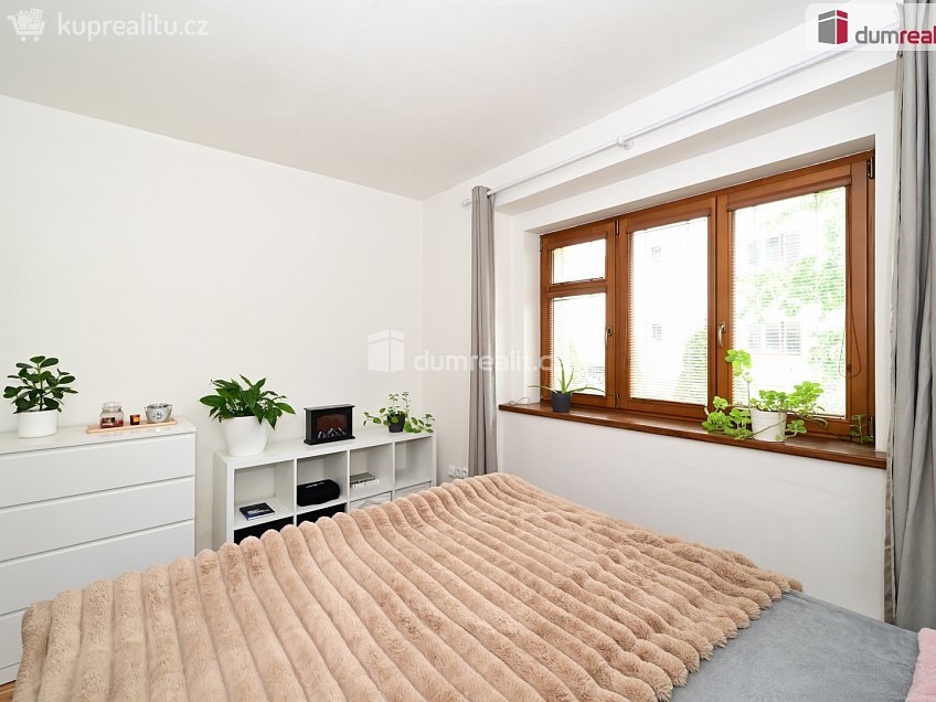 Prodej bytu 2+1 44 m^2 Pernerova, Praha 8 