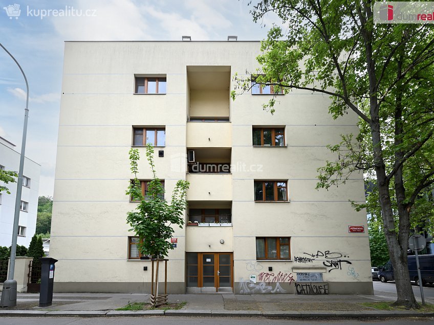 Prodej bytu 2+1 44 m^2 Pernerova, Praha 8 