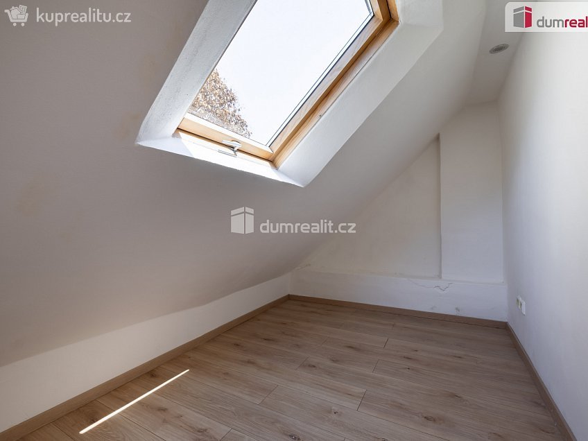 Prodej  rodinného domu 170 m^2 Třebusice, Třebusice 