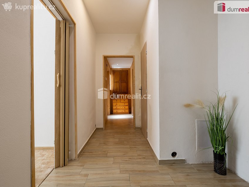 Prodej  rodinného domu 170 m^2 Třebusice, Třebusice 