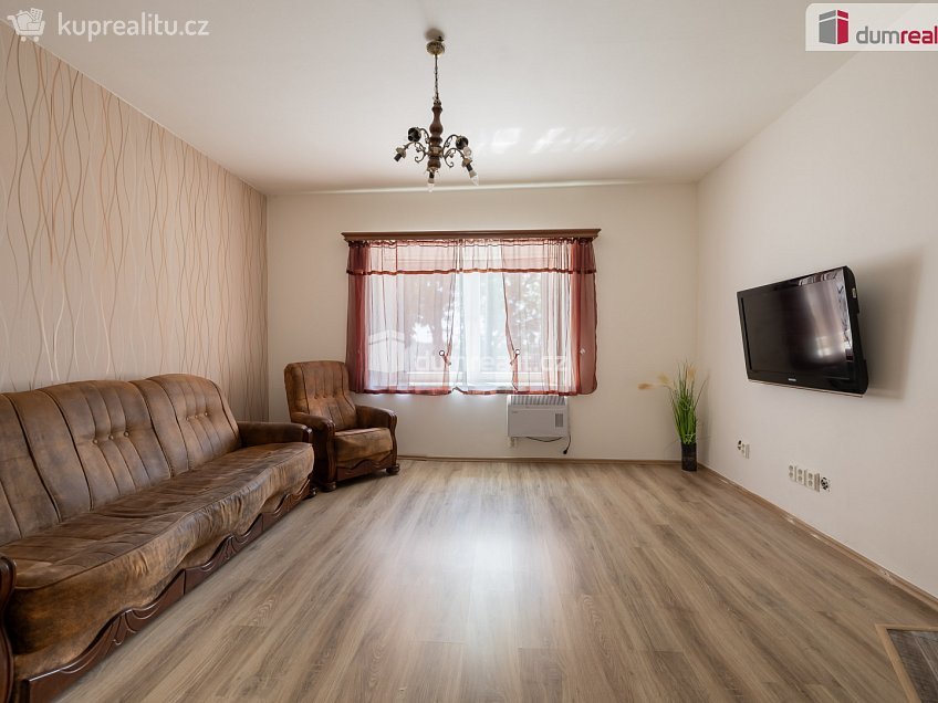 Prodej  rodinného domu 170 m^2 Třebusice, Třebusice 