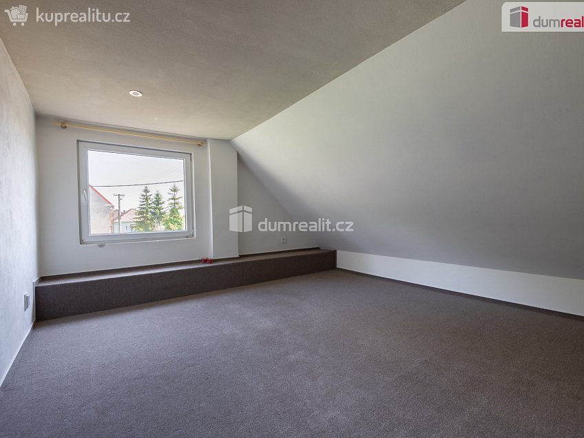 Prodej  rodinného domu 170 m^2 Třebusice, Třebusice 