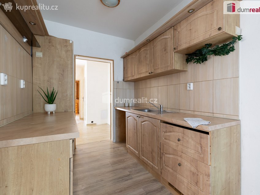 Prodej  rodinného domu 170 m^2 Třebusice, Třebusice 