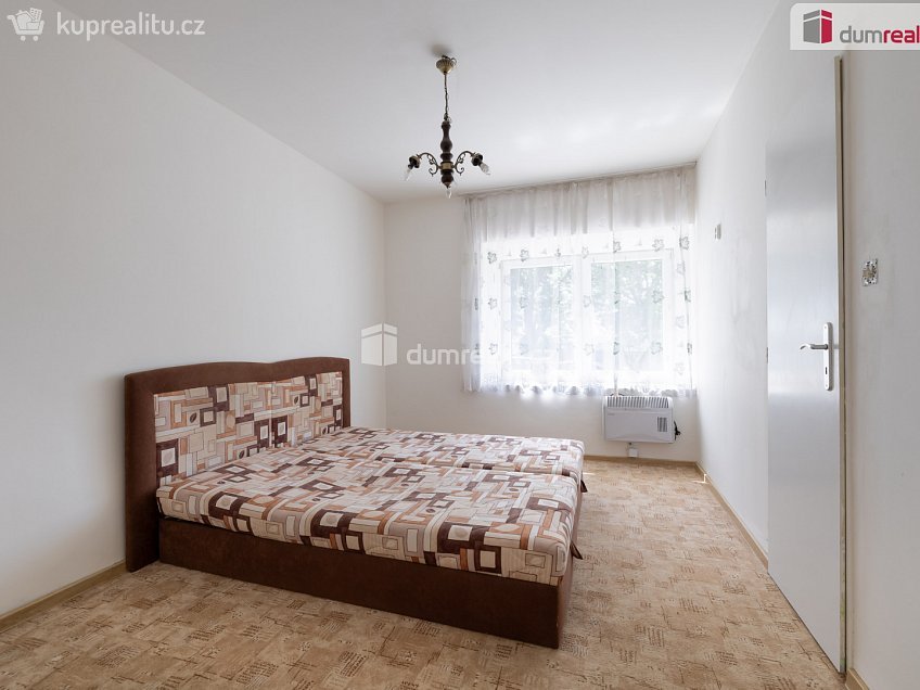 Prodej  rodinného domu 170 m^2 Třebusice, Třebusice 