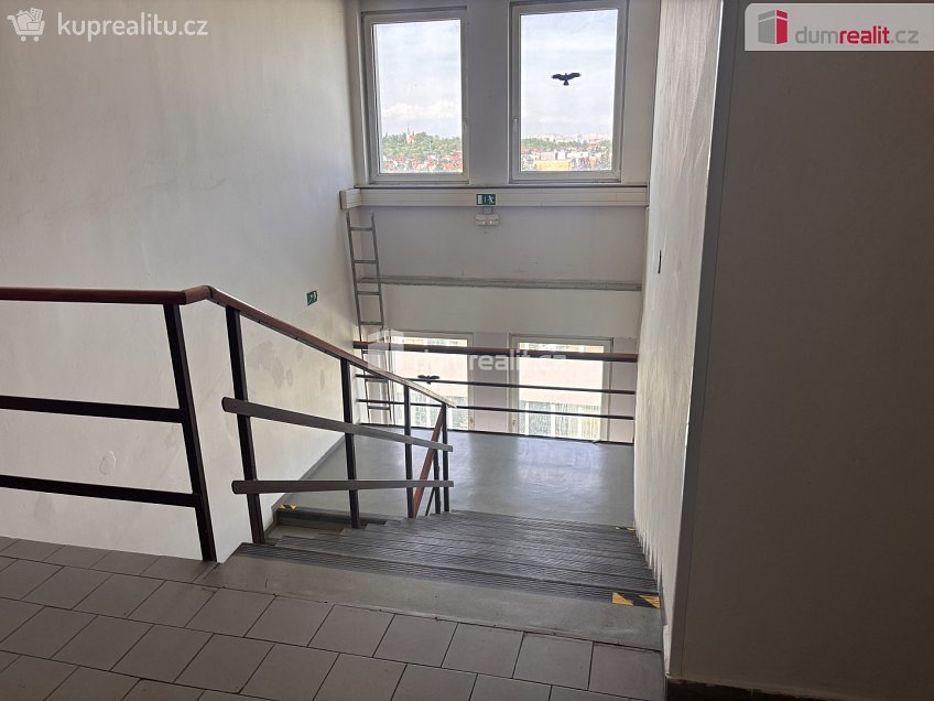 Pronájem bytu - pokoj 20 m^2 K výtopně, Praha-Zbraslav 