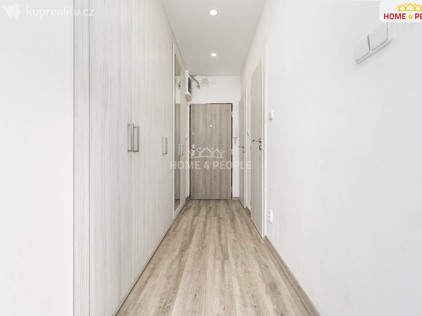 Pronájem bytu 2+kk 50 m^2 Sídliště, Lysá nad Labem 