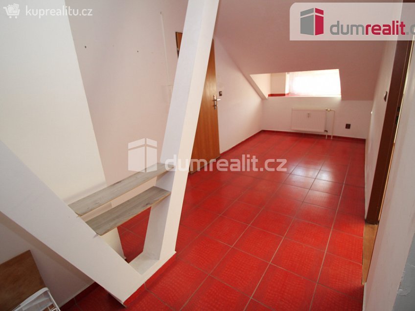 Prodej bytu 2+kk 58 m^2 Poštovní, Horní Slavkov 
