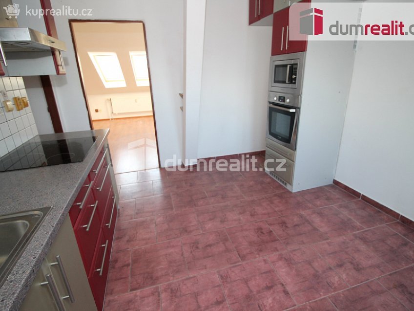Prodej bytu 2+kk 58 m^2 Poštovní, Horní Slavkov 