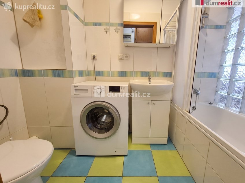 Pronájem bytu 2+kk 52 m^2 Na Urbance, Roudnice nad Labem 