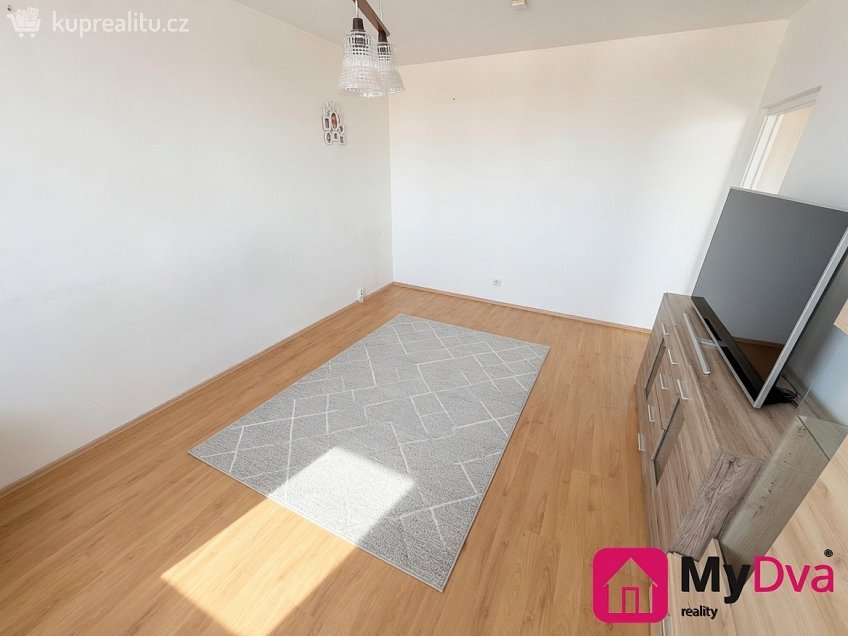 Pronájem bytu 2+1 55 m^2 Mičurinova, Znojmo 