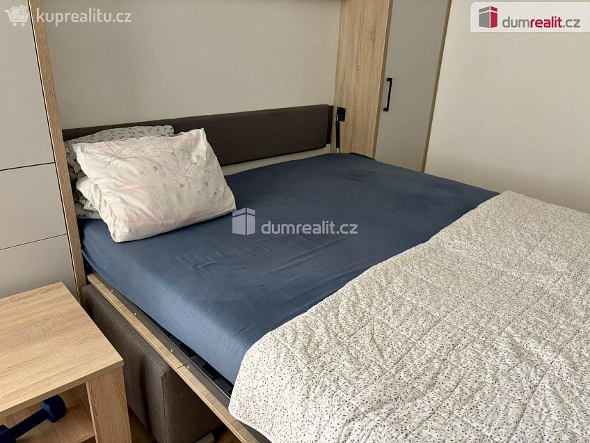 Pronájem  vily 31 m^2 třída Vítězství, Mariánské Lázně 