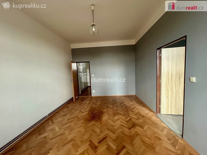 Pronájem bytu 2+1 86 m^2 Ovčárecká, Kolín 