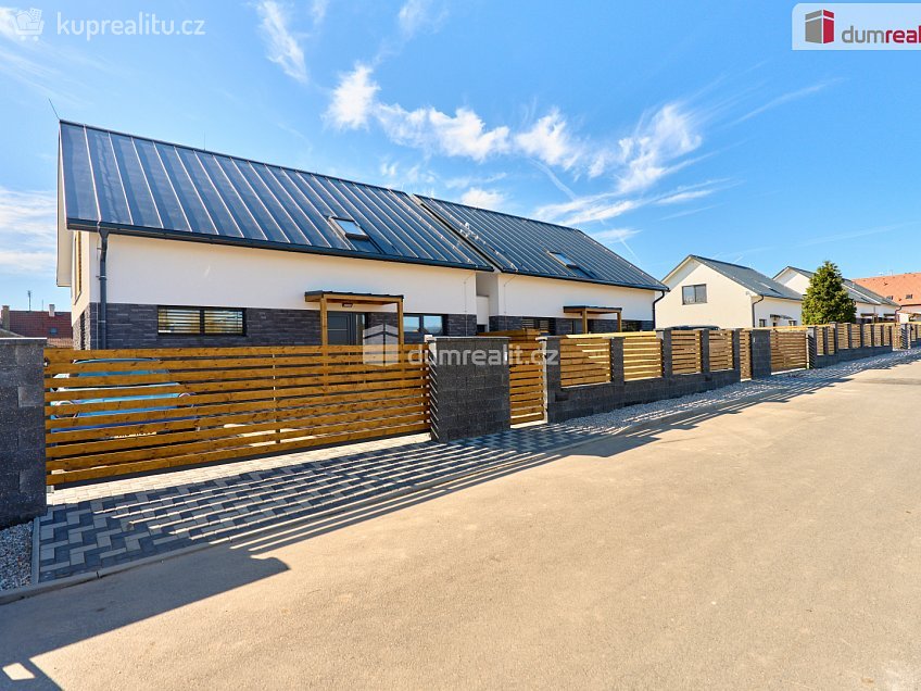 Prodej  rodinného domu 160 m^2 V zahradách, Ruda 