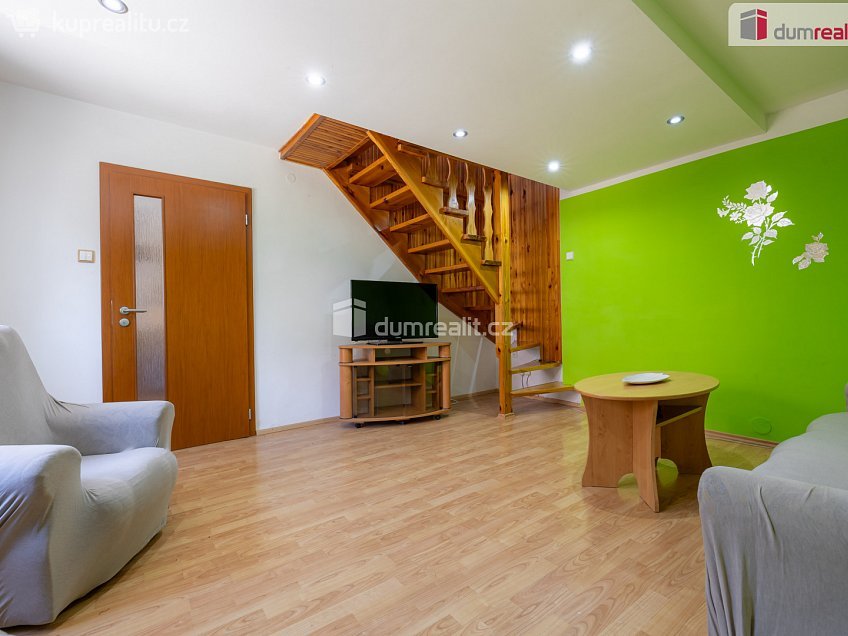 Prodej  rodinného domu 130 m^2 Nepomyšl, Nepomyšl 