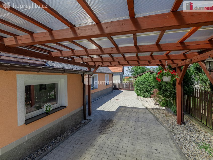 Prodej  rodinného domu 130 m^2 Nepomyšl, Nepomyšl 