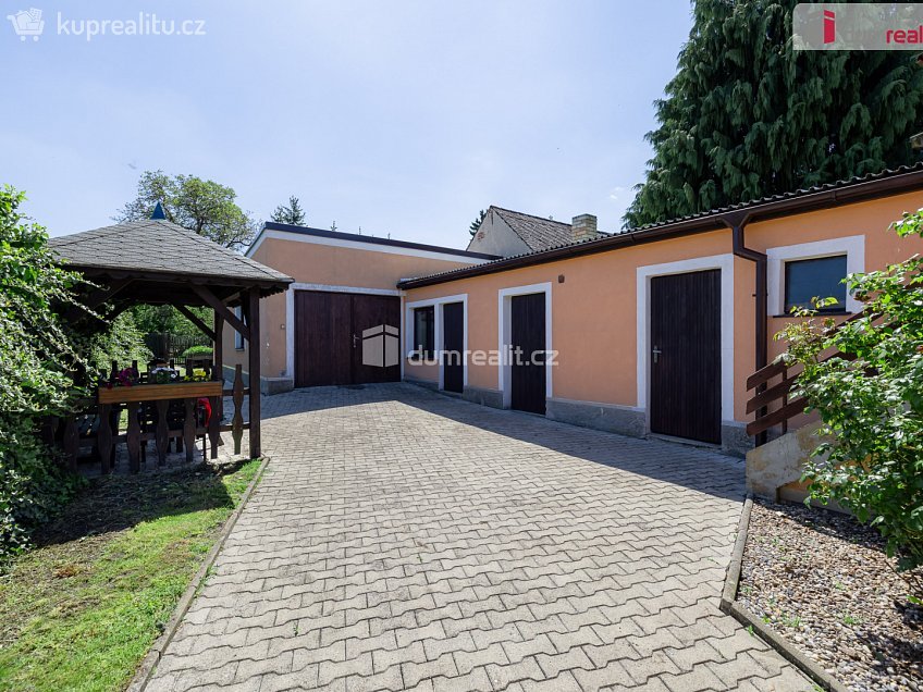 Prodej  rodinného domu 130 m^2 Nepomyšl, Nepomyšl 