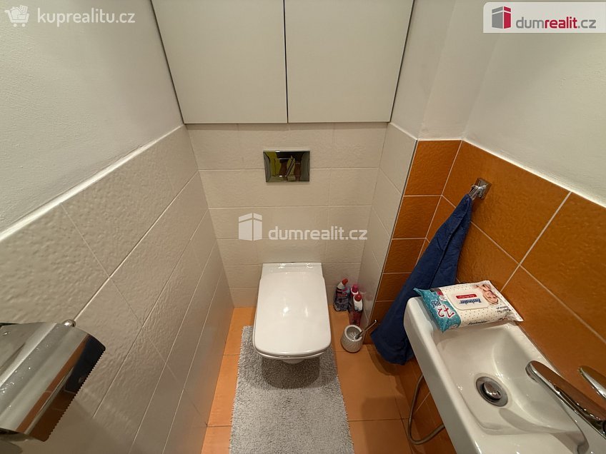 Pronájem bytu 4+kk 91 m^2 Klapálkova, Praha 11 