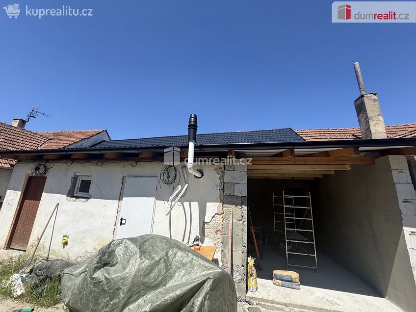 Prodej  rodinného domu 100 m^2 Závodí, Nivnice 